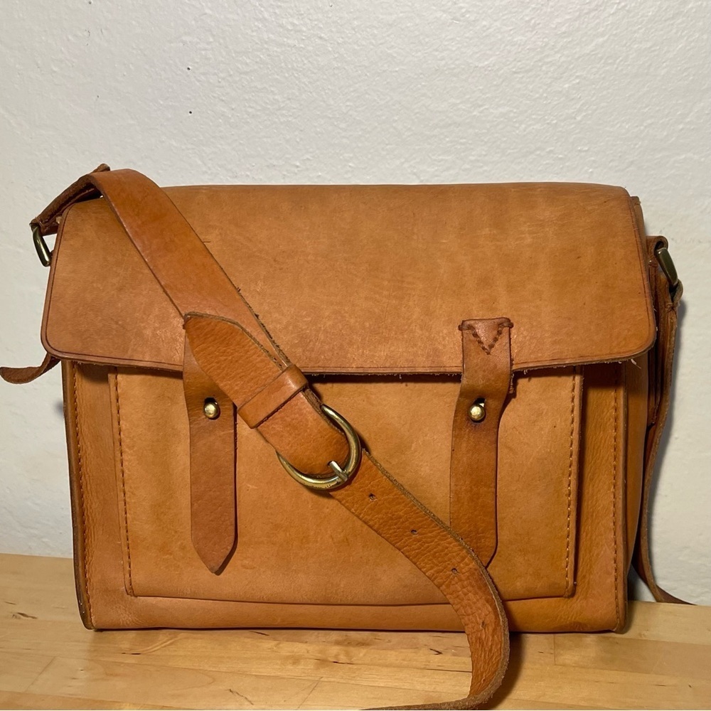 Madewell Essex Brown Leather Messenger Crossbody Bag Flap Satchel Adjustable